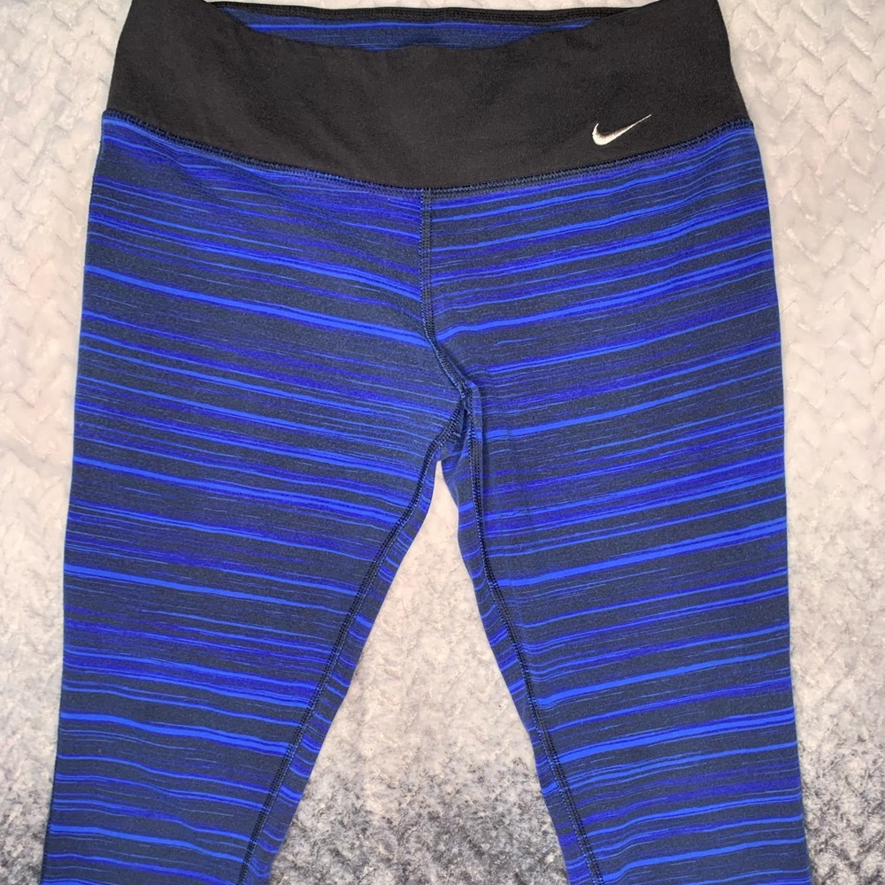 Nike crop leggings